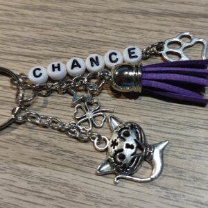 Porte-clé personnalisé lettres blanches-noires